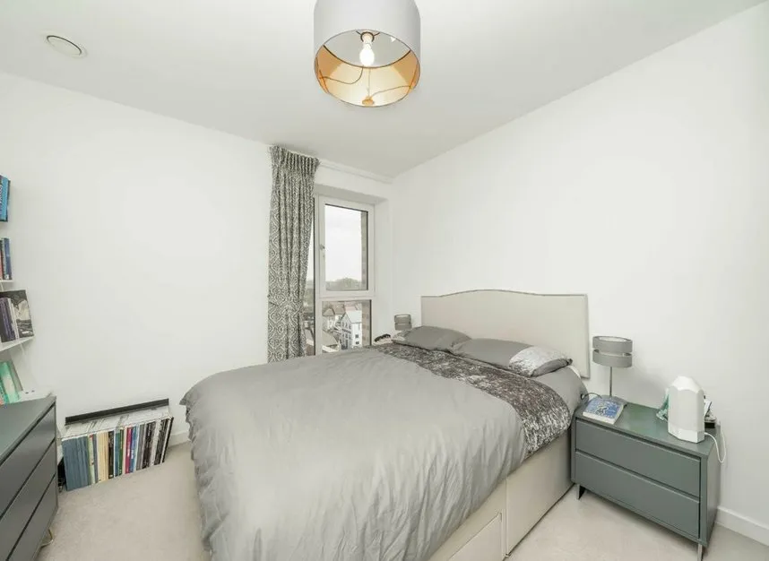Damsel Walk, West Hendon, NW9, photo 5