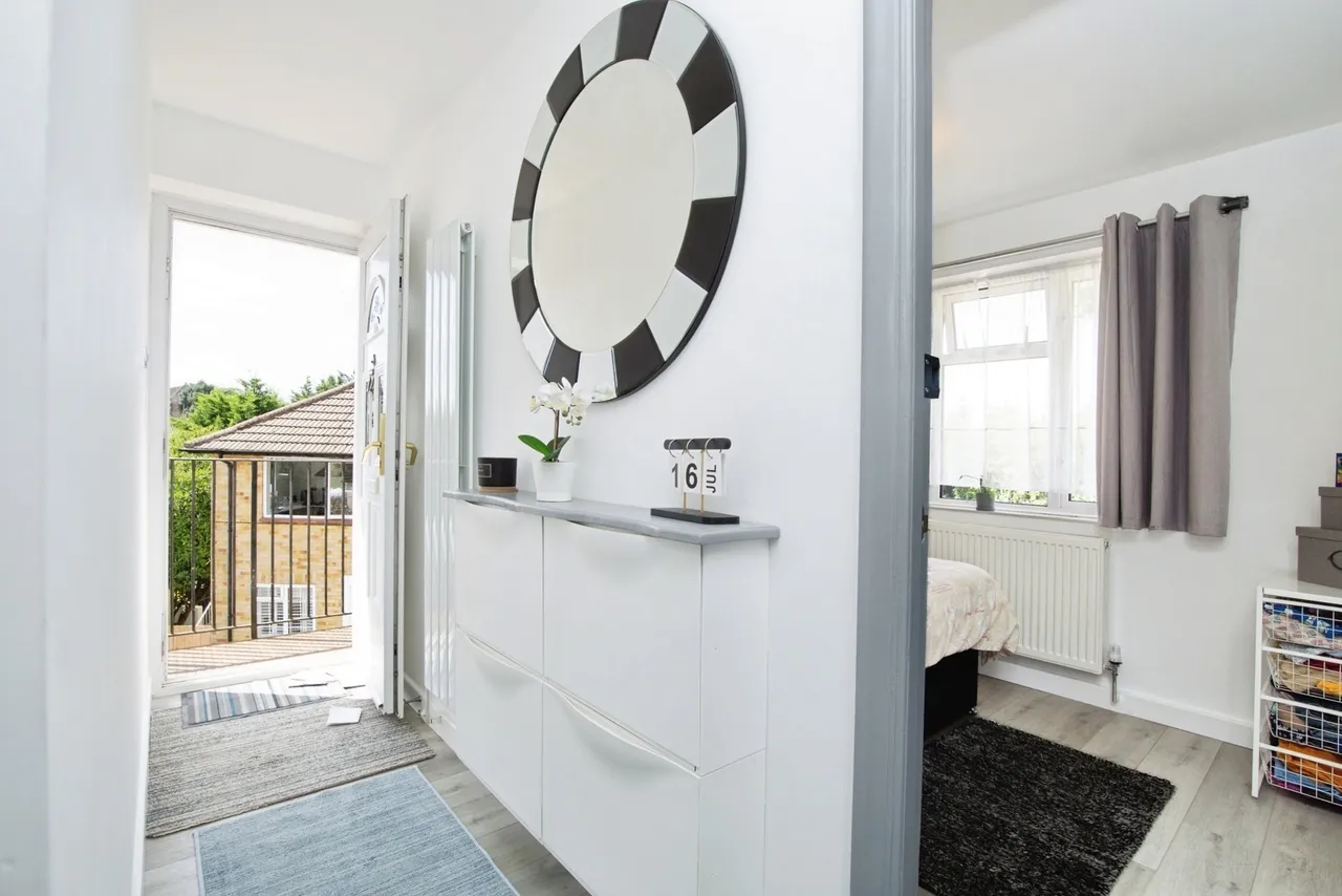 Addison Close, Caterham, Surrey, CR3, photo 11