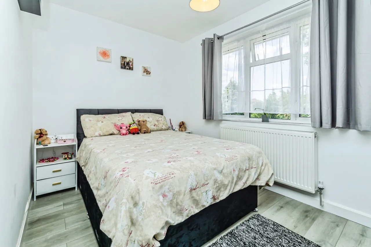 Addison Close, Caterham, Surrey, CR3, photo 9