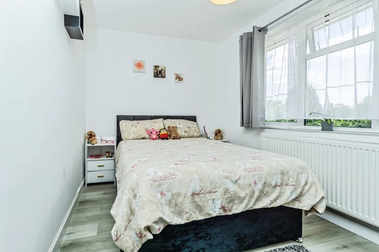 Addison Close, Caterham, Surrey, CR3, photo 12