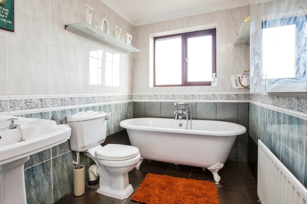 Ogden Lane, Denholme, BD13, photo 15