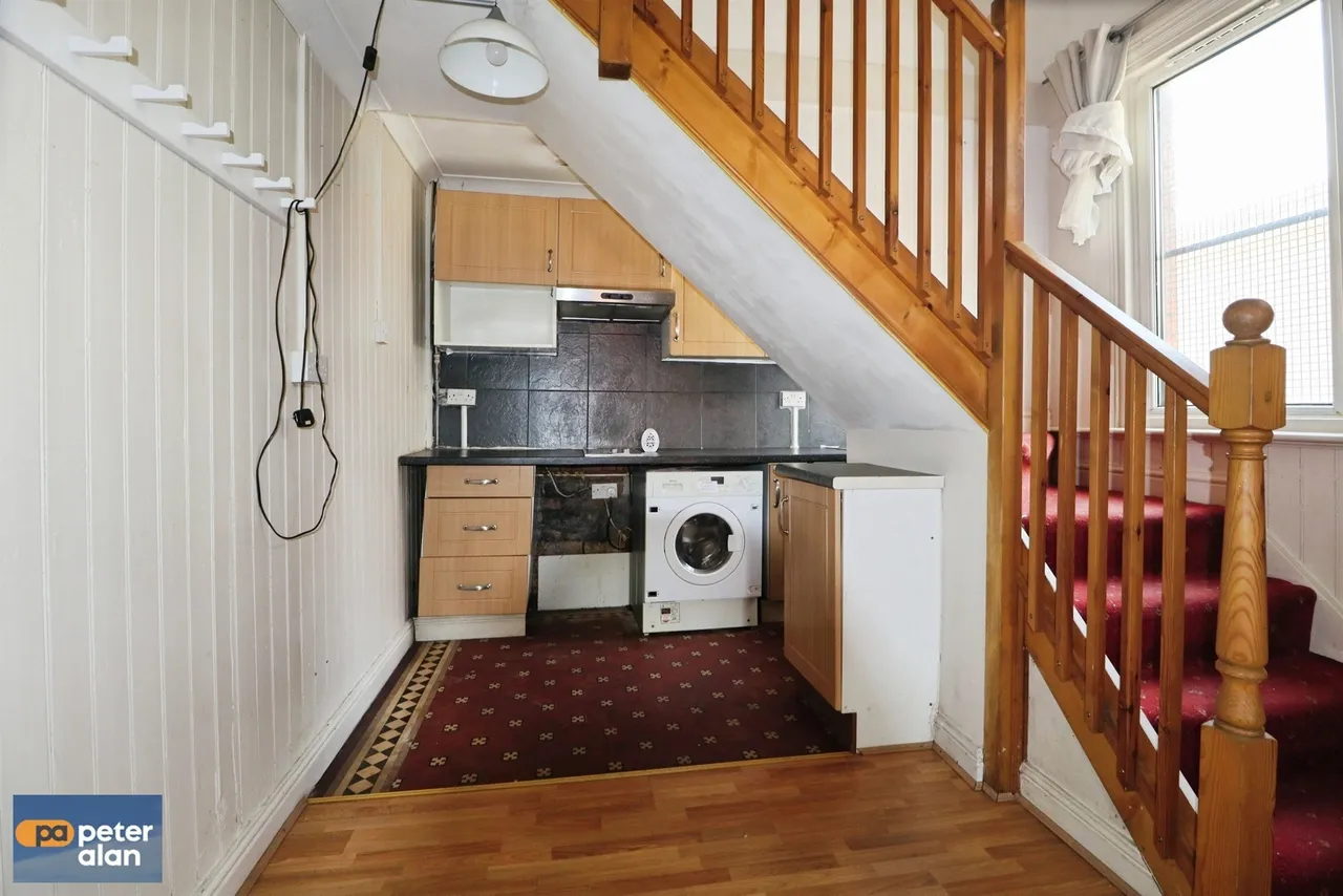 Neville Street, Cardiff, CF11, photo 3