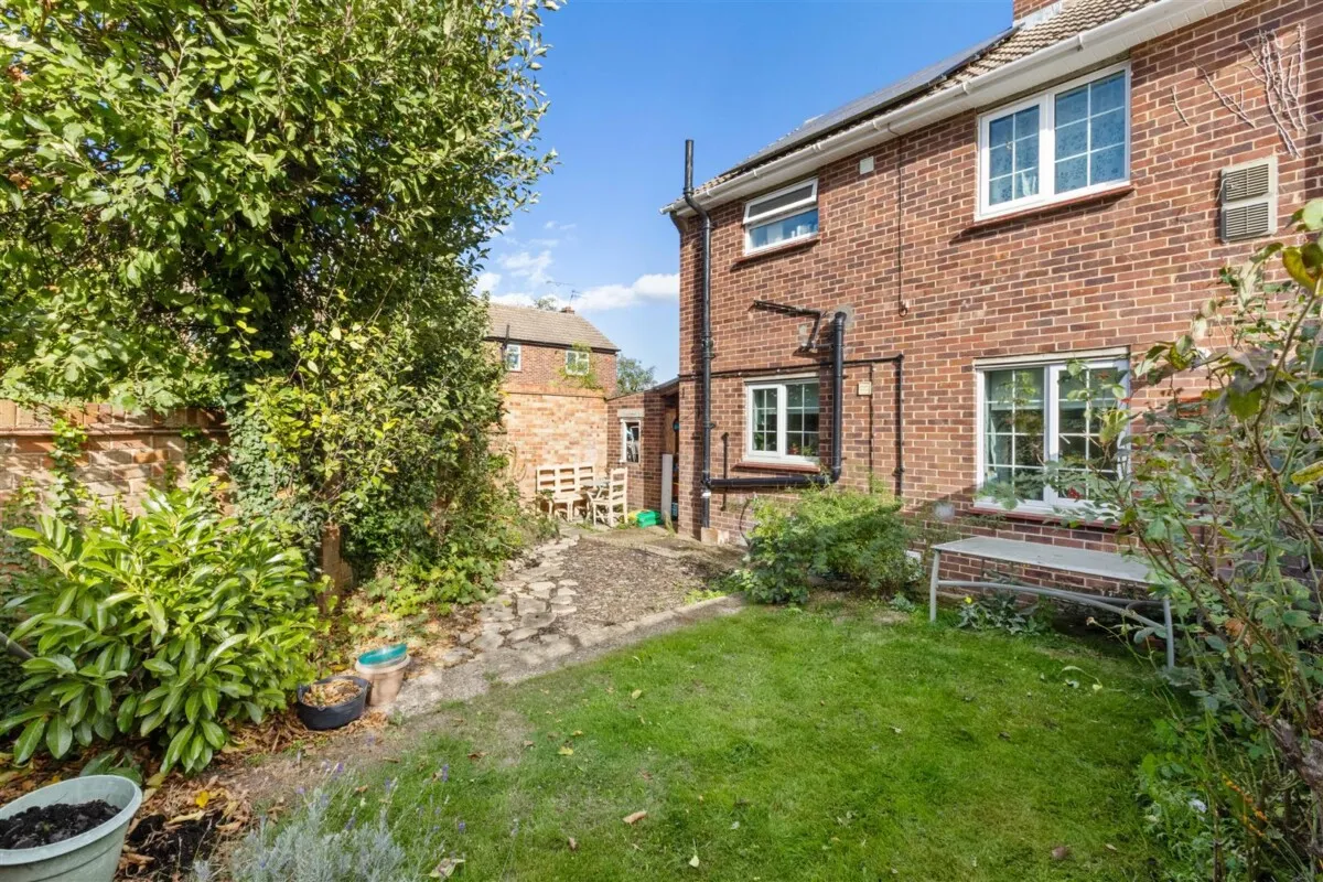 Milton Close, Horton, SL3, photo 15