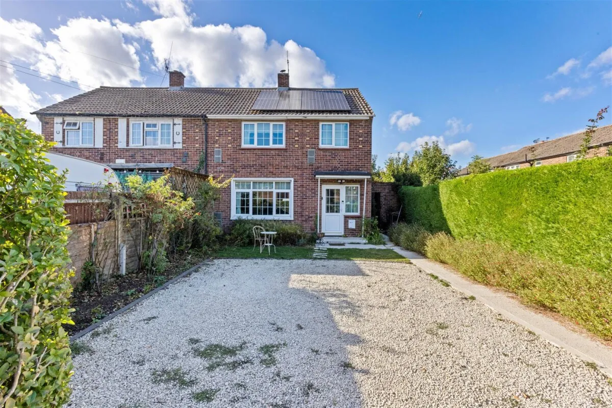 Milton Close, Horton, SL3, photo 18