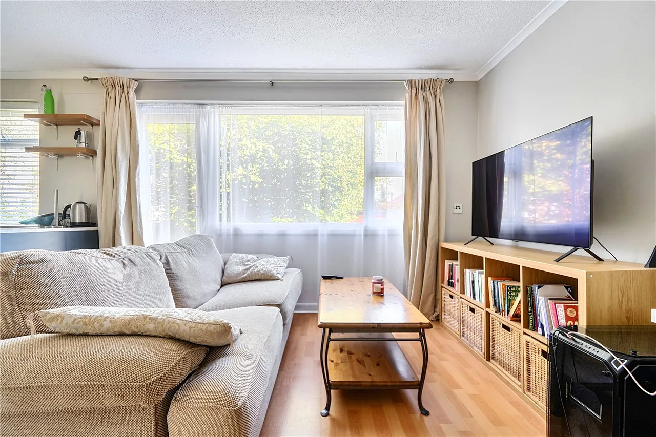 Yew Tree Close, Beaconsfield, HP9, photo 12