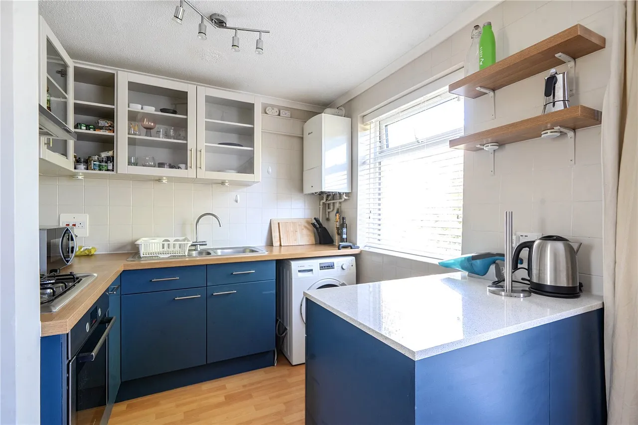 Yew Tree Close, Beaconsfield, HP9, photo 4