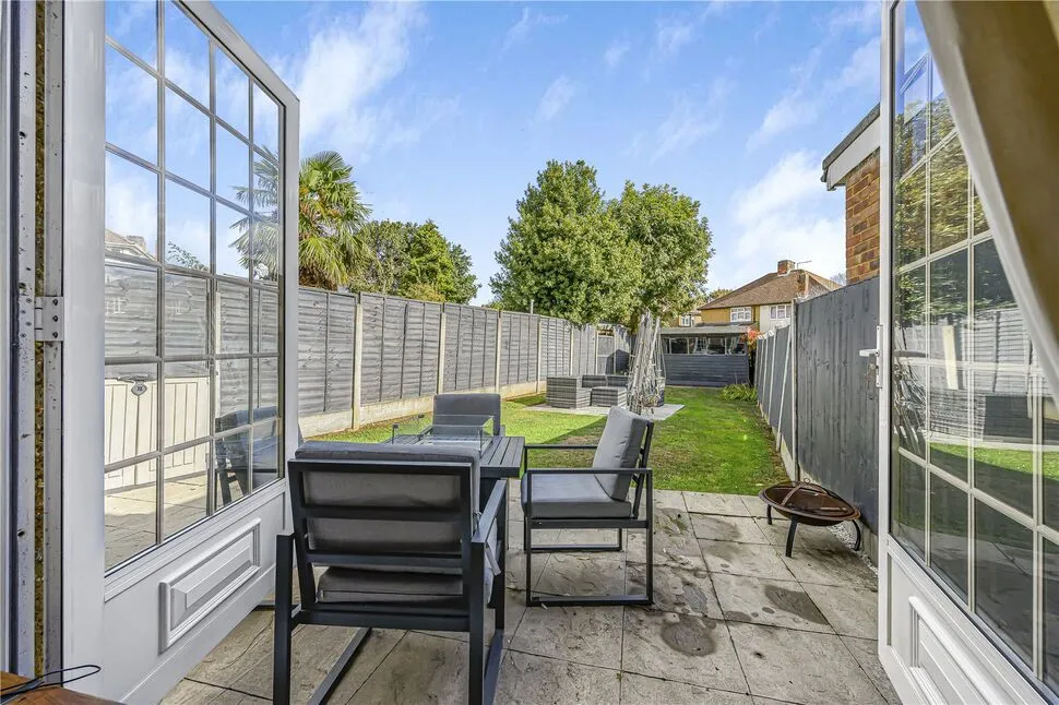 Brunswick Gardens, Fairlop, IG6, photo 10