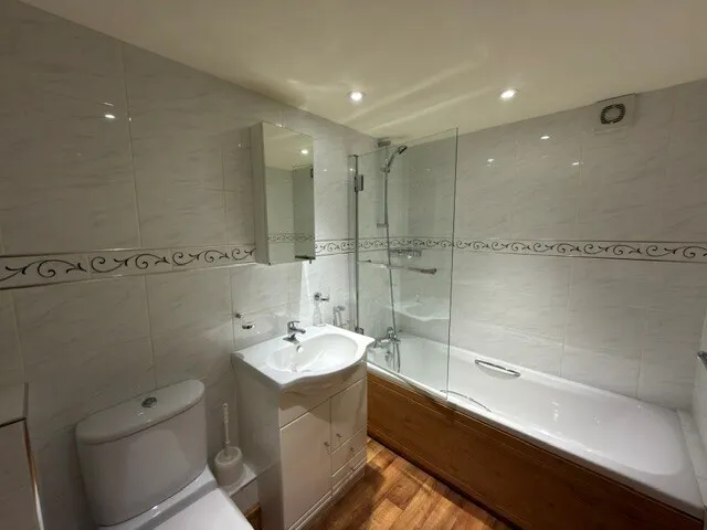 Taunton, TA4, photo 9