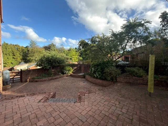 Taunton, TA4, photo 11