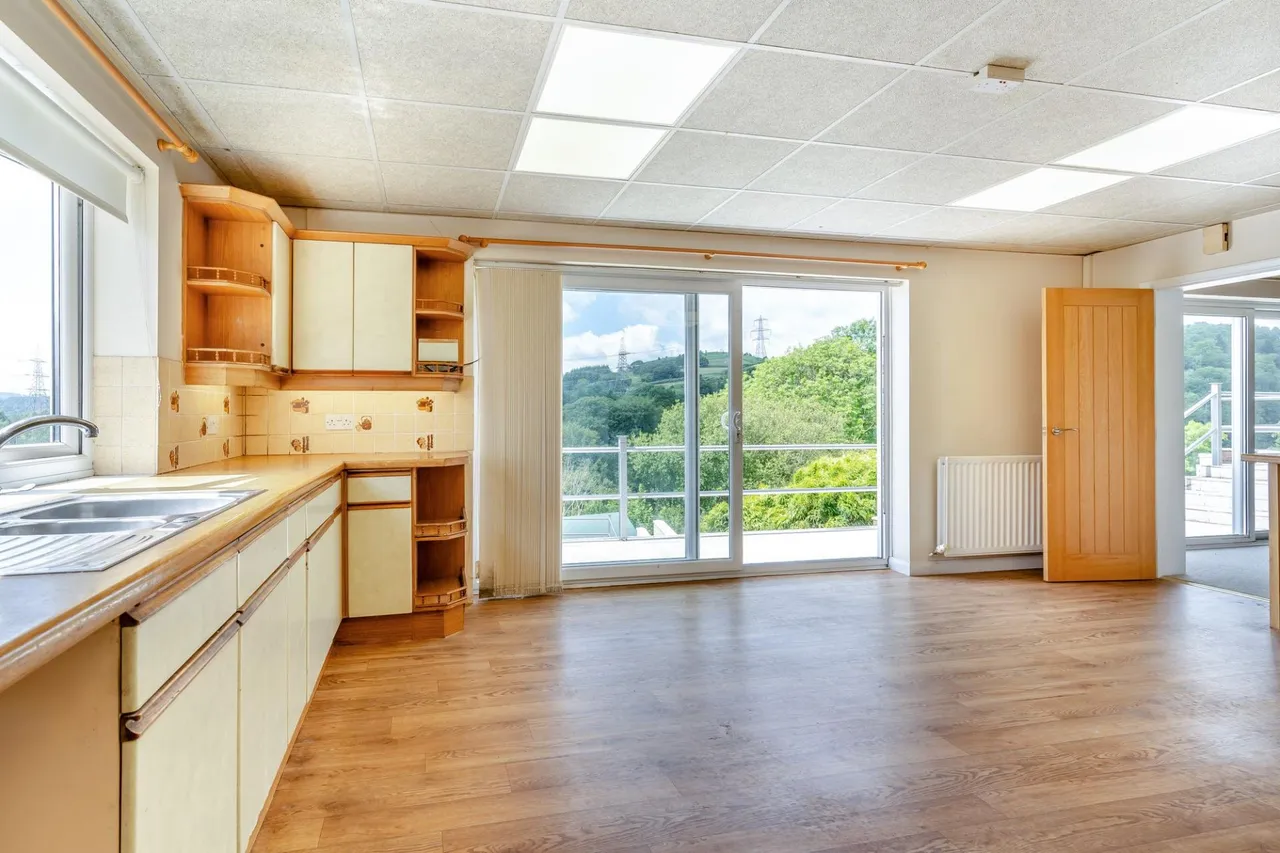 Pentwyn Deintyr, Treharris, CF46, photo 8