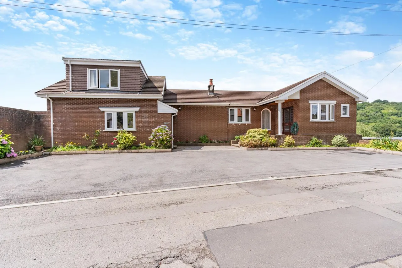 Pentwyn Deintyr, Treharris, CF46, photo 31
