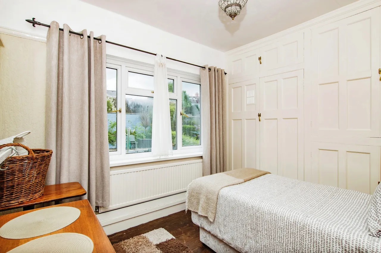 St Brides Hill, Saundersfoot, SA69, photo 13