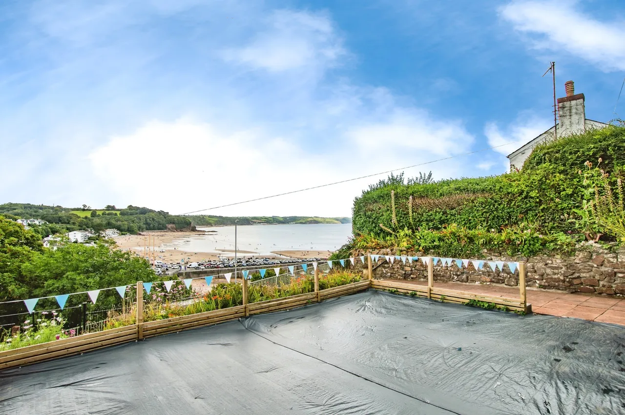 St Brides Hill, Saundersfoot, SA69, photo 6