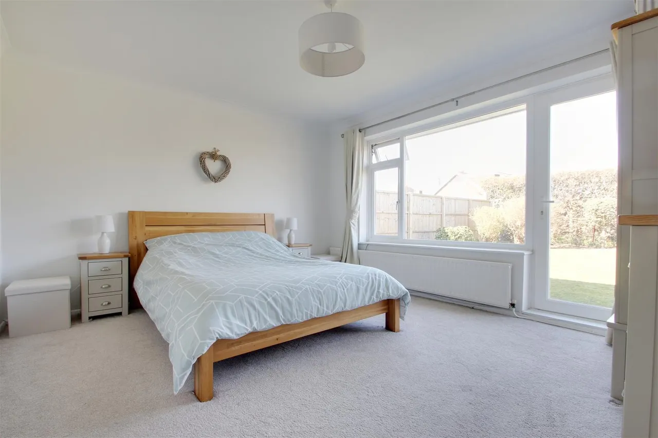 Eastergate Close, Goring-By-Sea, Worthing, photo 8