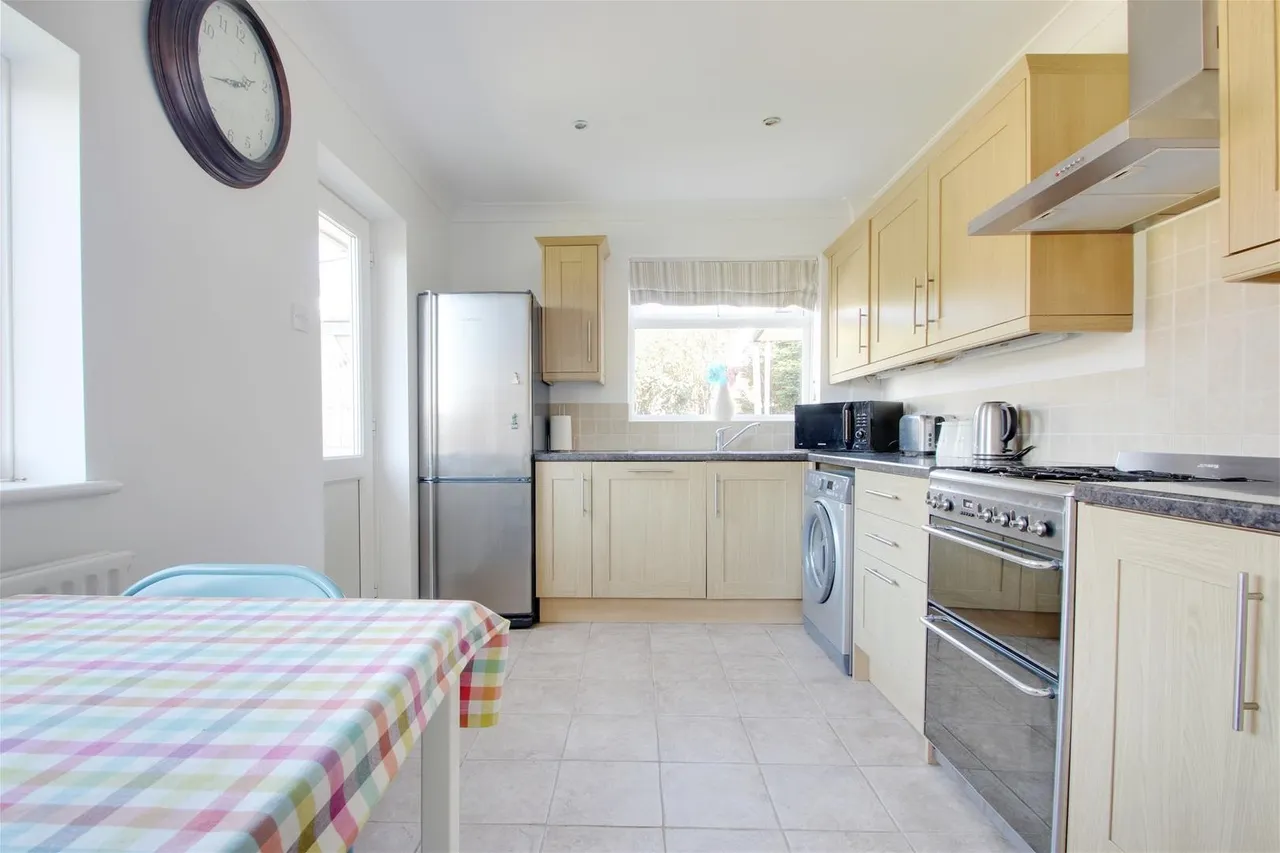 Eastergate Close, Goring-By-Sea, Worthing, photo 7