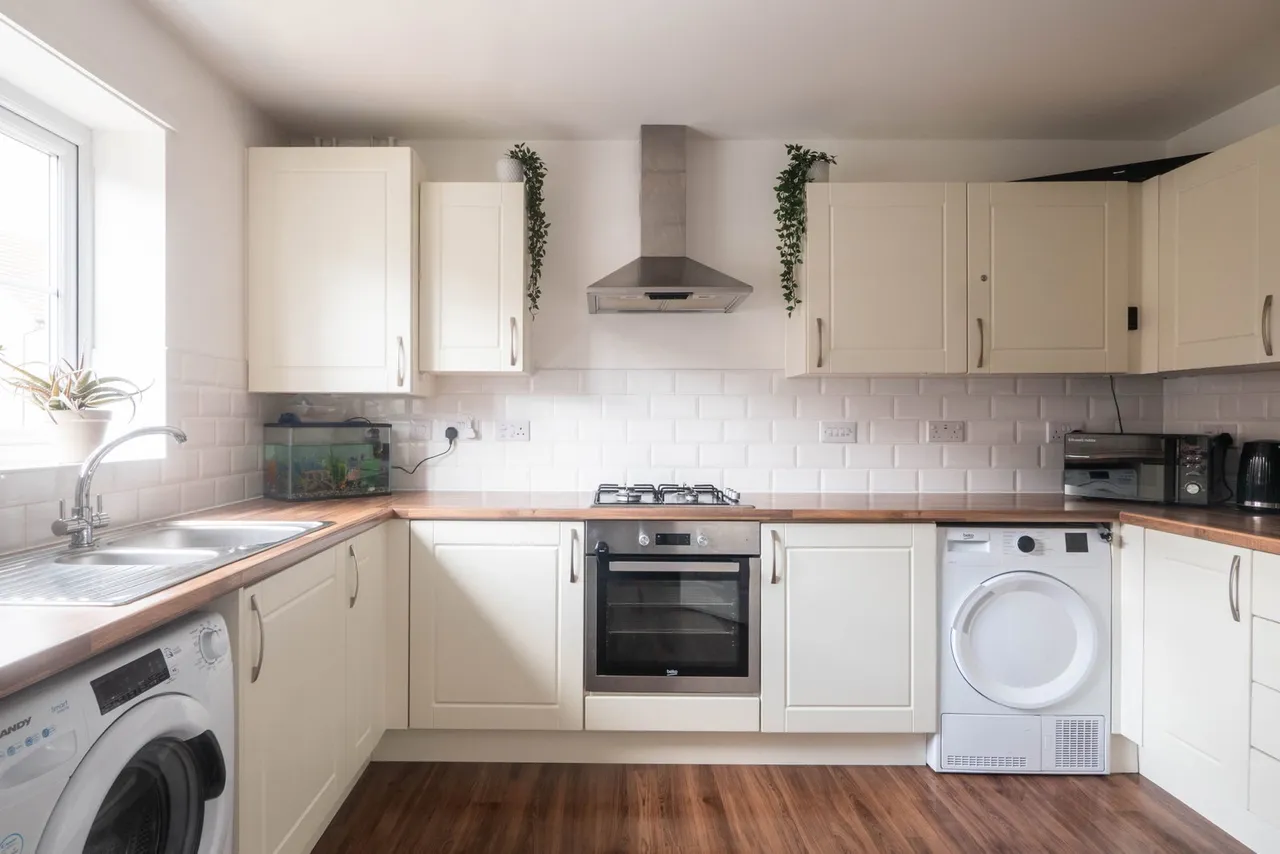 Nobles Place, Corsham, SN13, photo 13