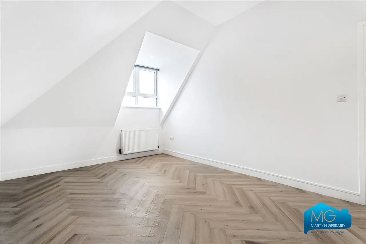 Gruneisen Road, London, N3, photo 5