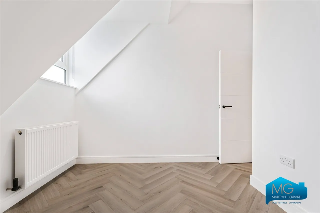 Gruneisen Road, London, N3, photo 7