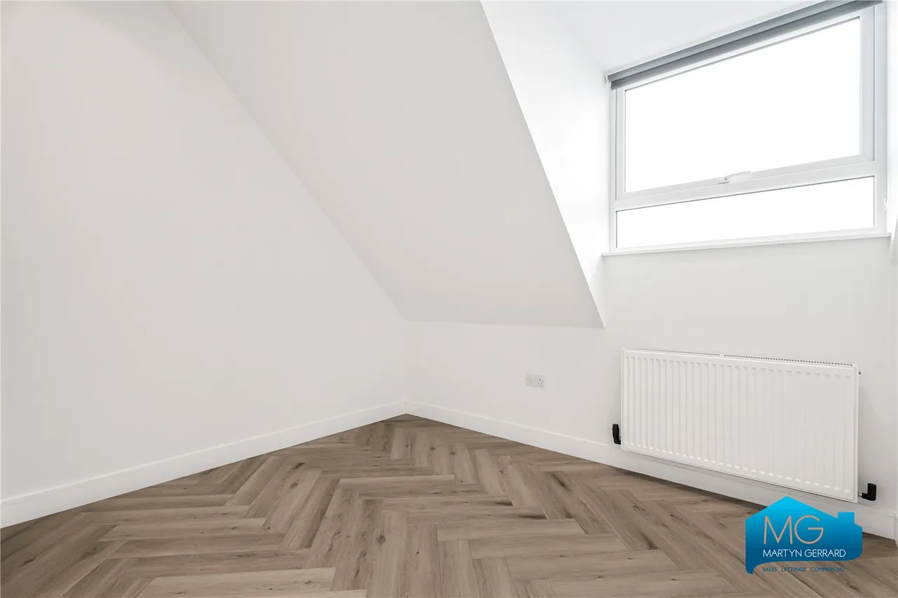 Gruneisen Road, London, N3, photo 6