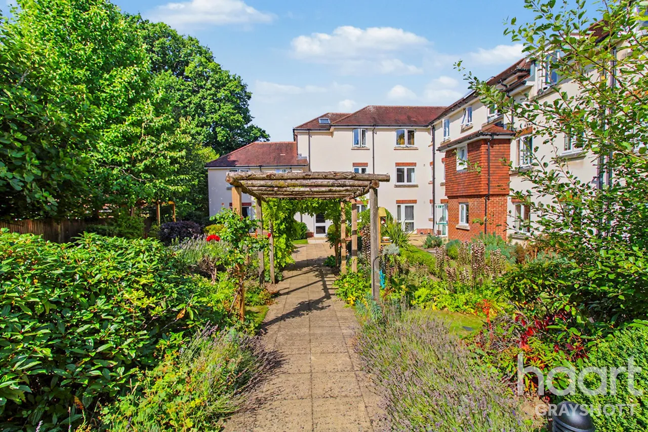 Headley Road, Grayshott, GU26, photo 10
