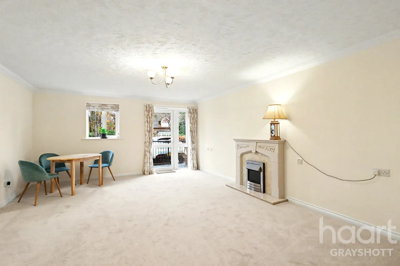 Headley Road, Grayshott, GU26, photo 2