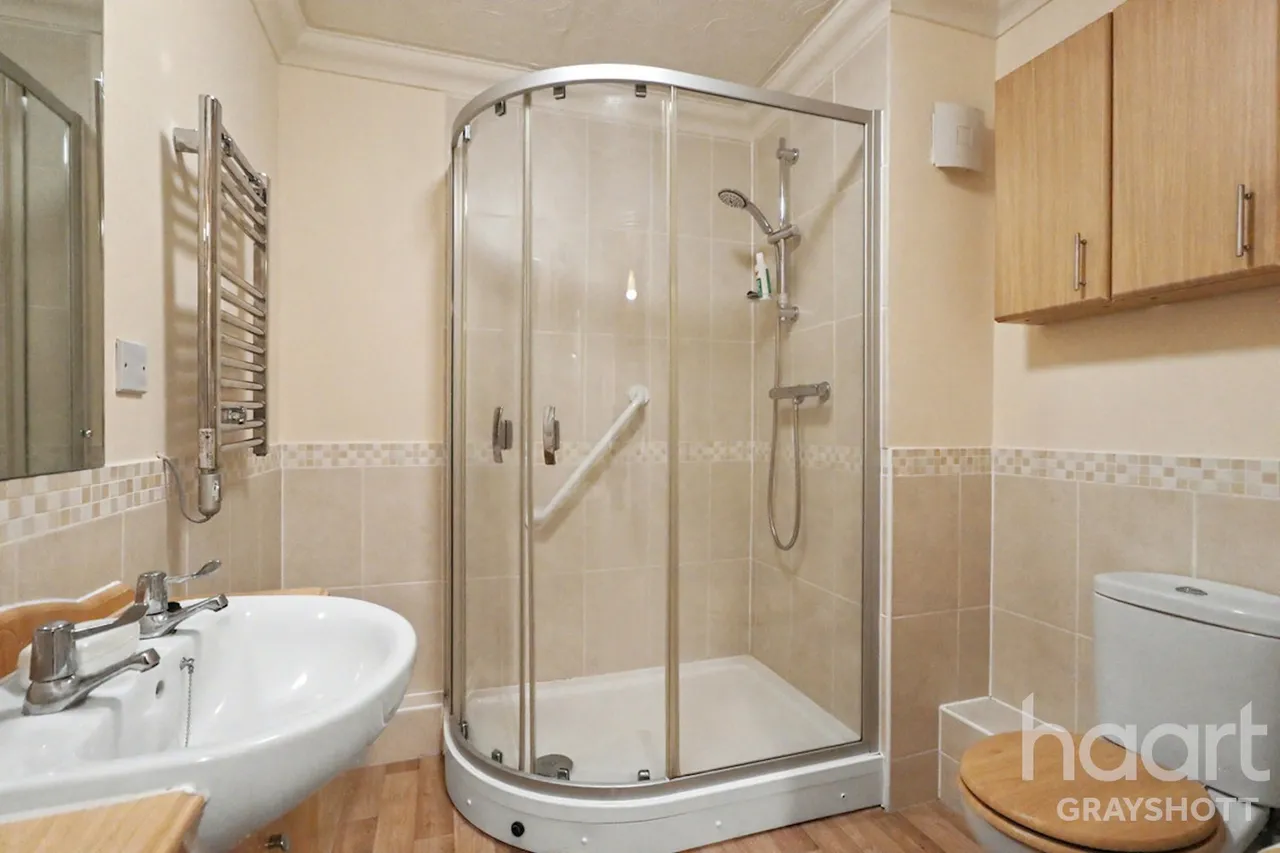Headley Road, Grayshott, GU26, photo 6