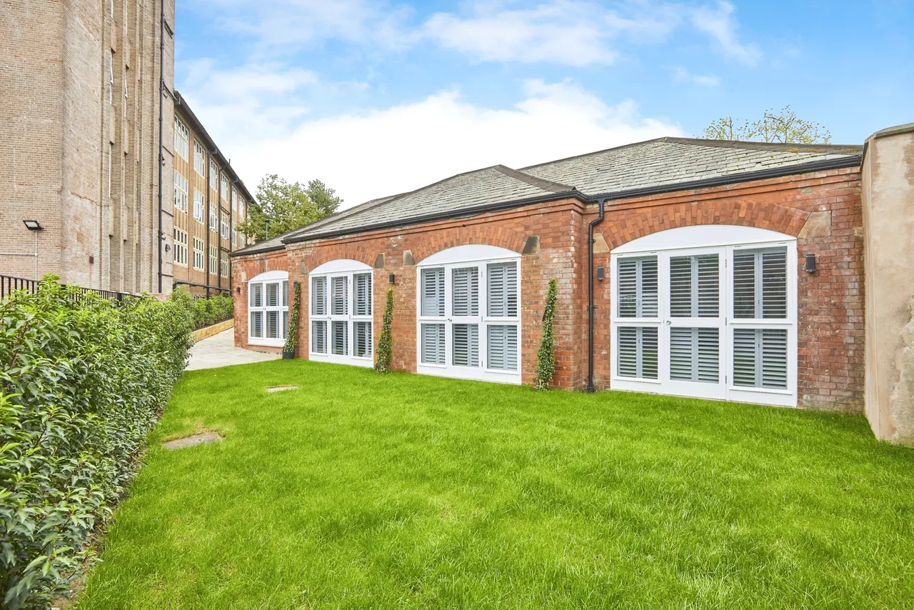 2 bed house for sale, St. Marys Gate, Derby, DE1