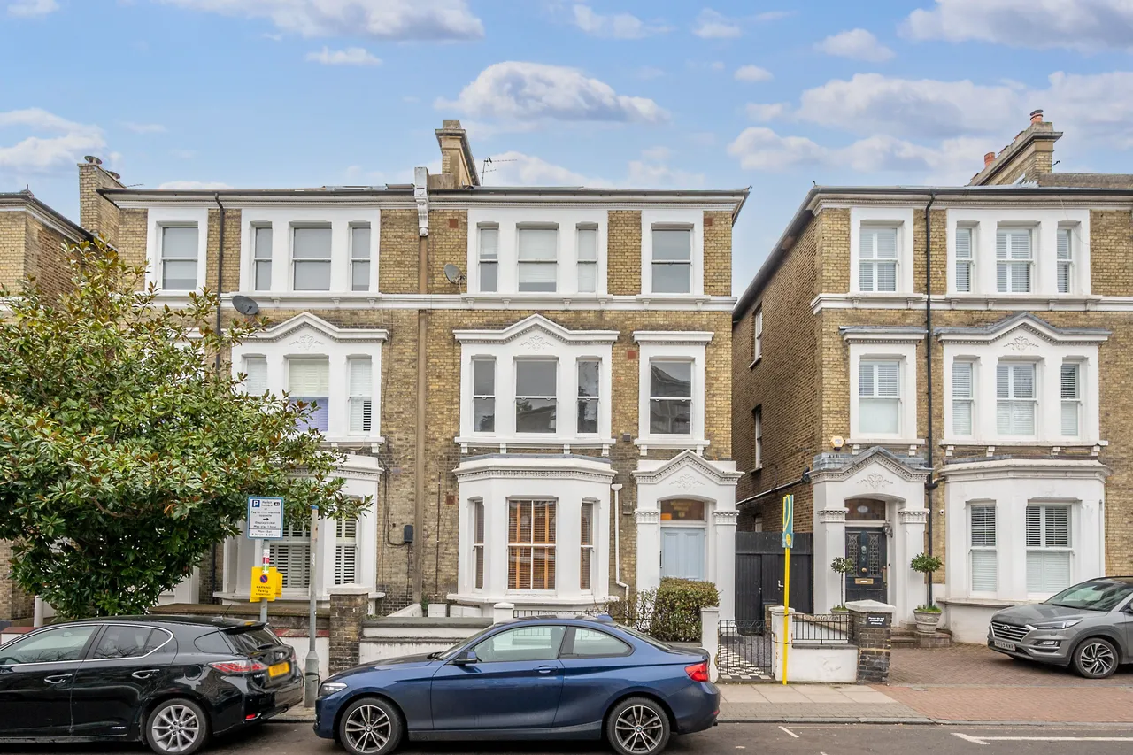 First Floor, 13 Disraeli Road, London, photo 8