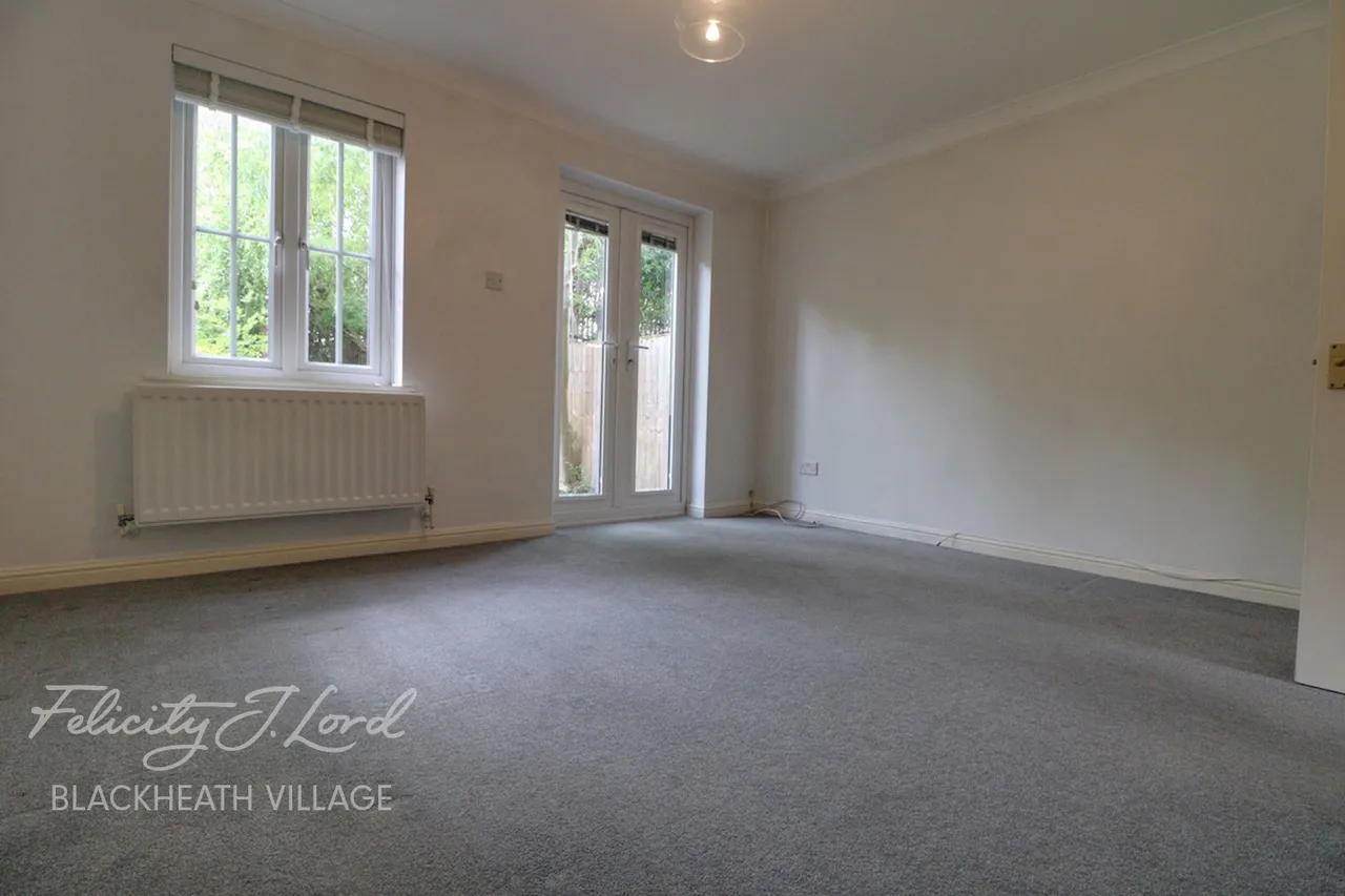Napier Court, London, SE12, photo 4