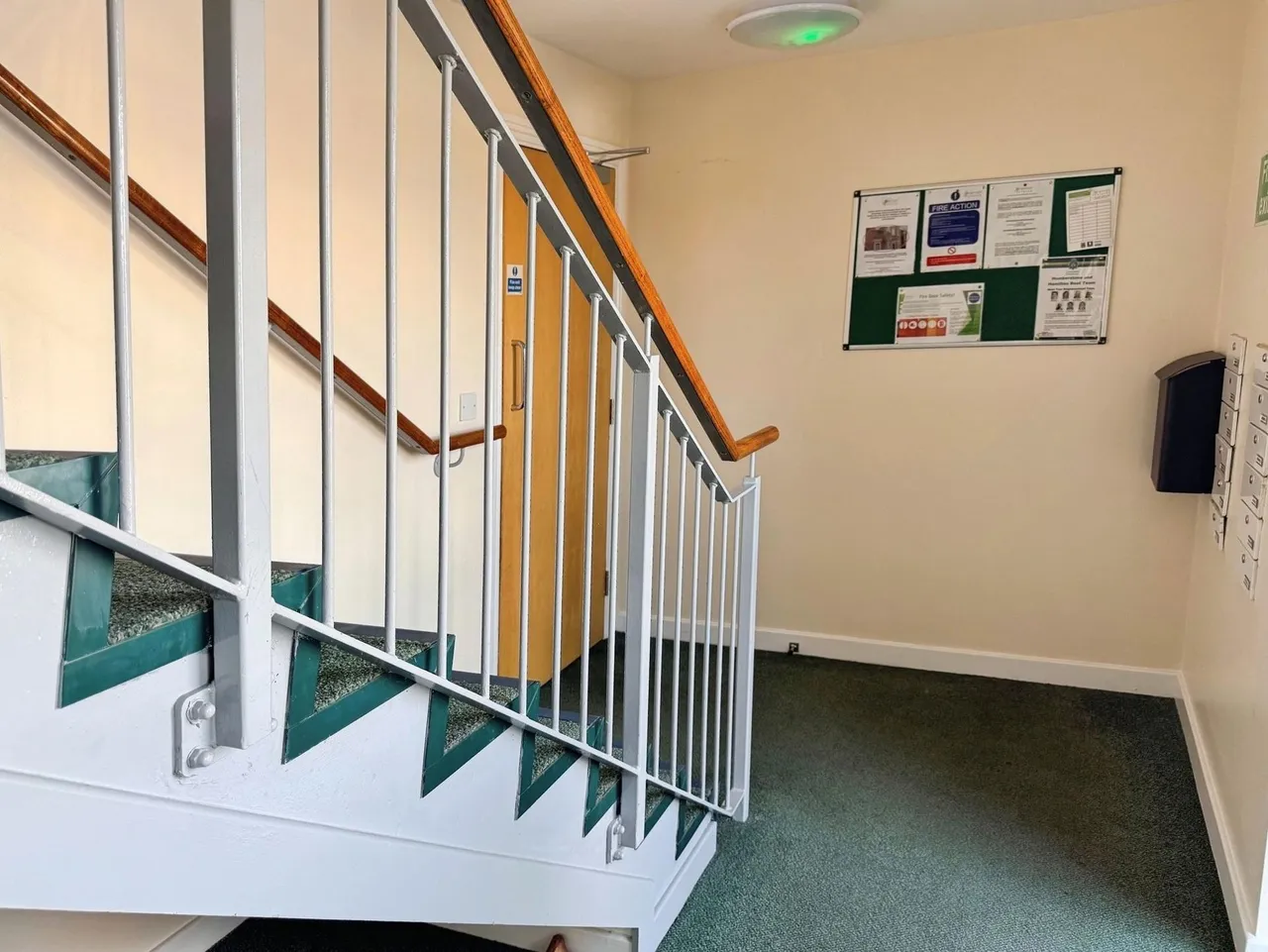 Birkby Close, Hamilton, LE5, photo 15