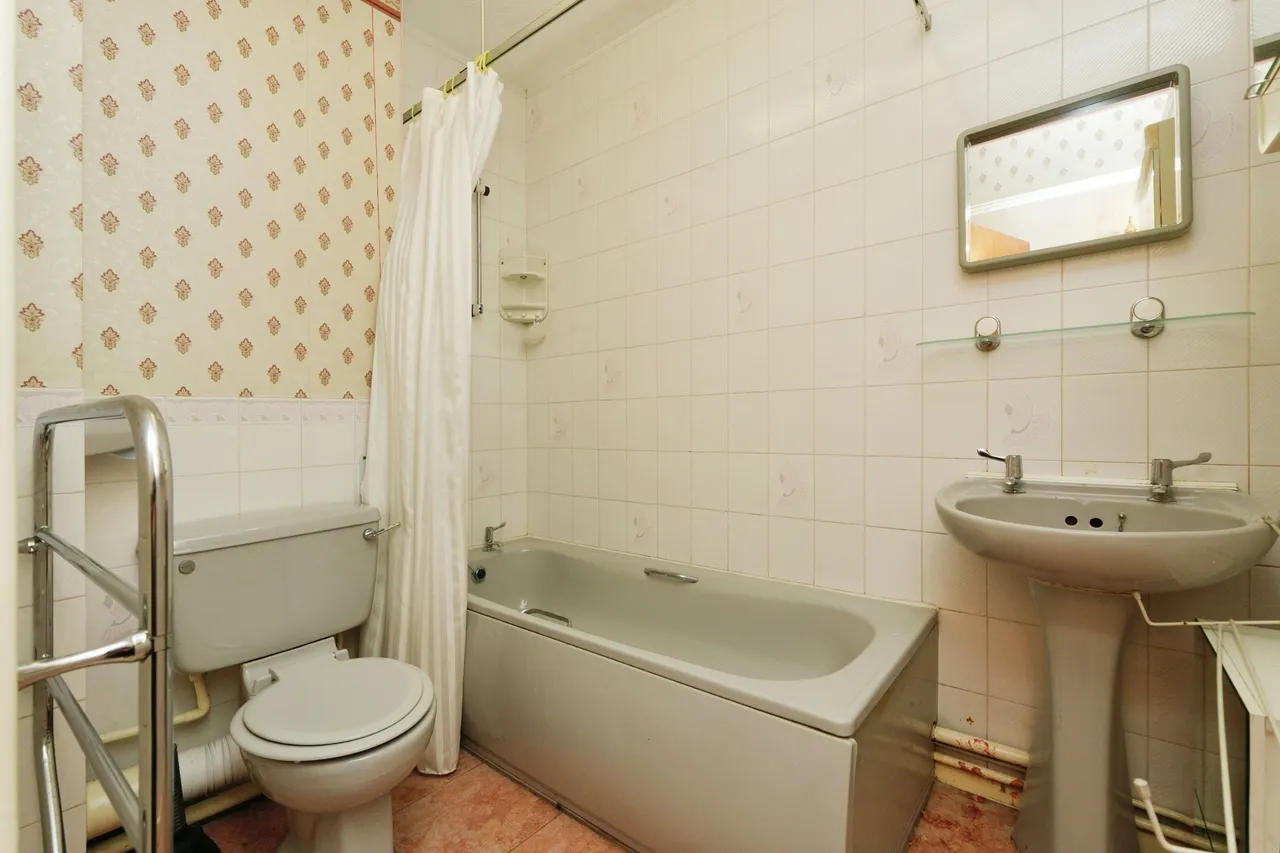 Nicholas Road, Liverpool, L23, photo 13