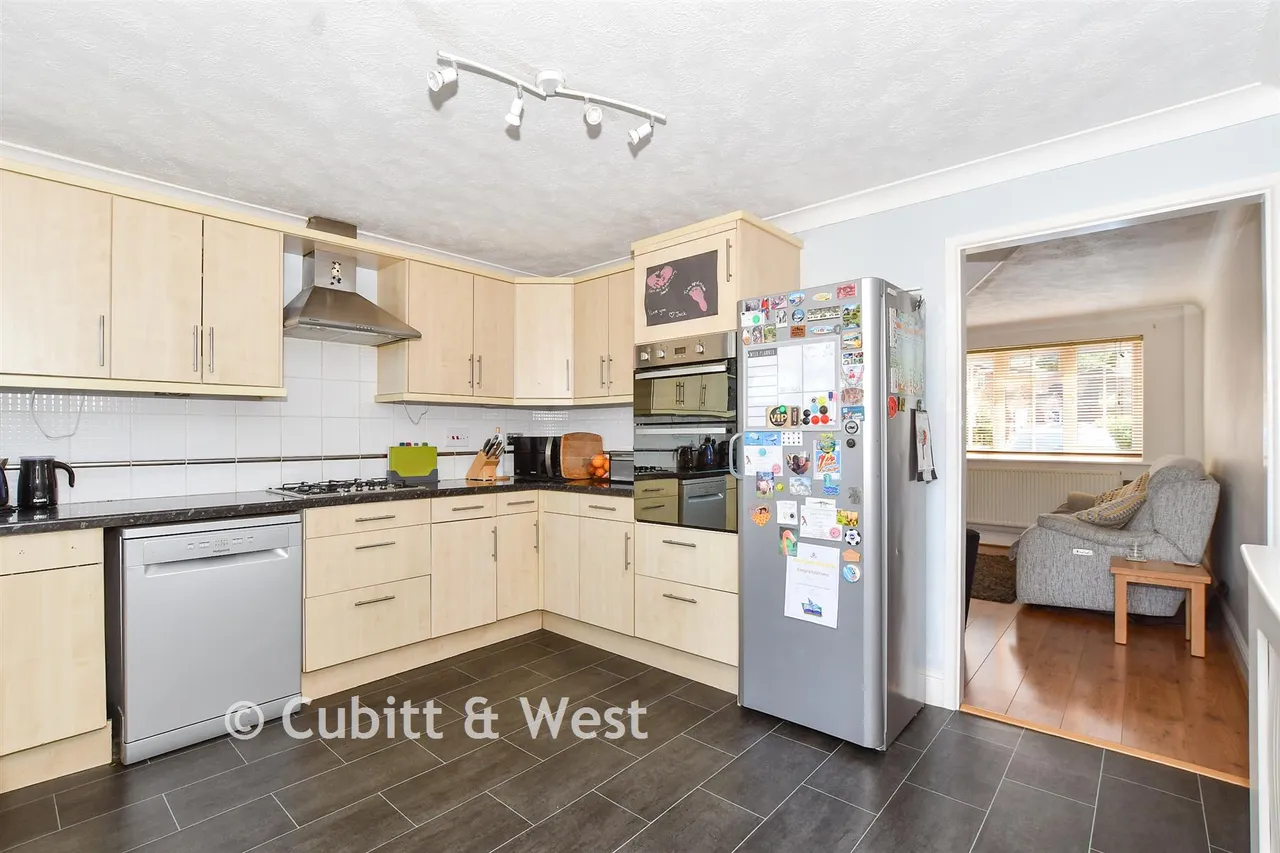 Timber Mill, Southwater, RH13, photo 5