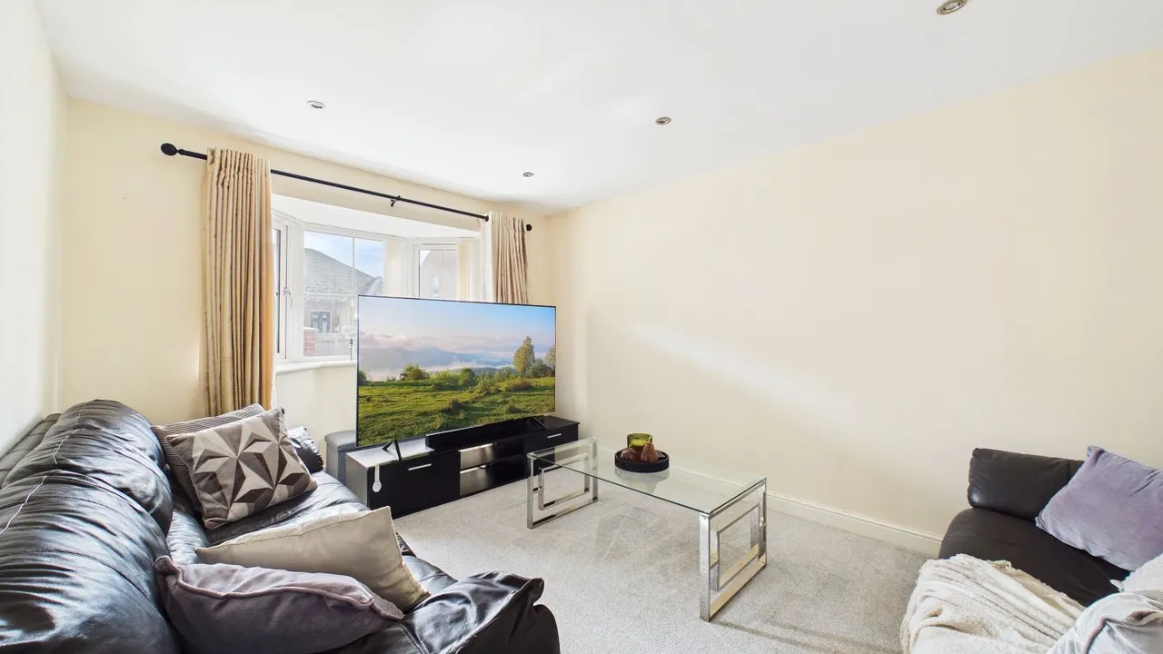 Kirkby Avenue, Doncaster, DN5, photo 5