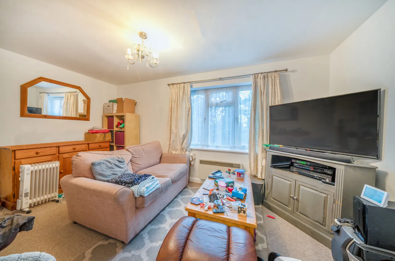 Habershon Drive, Frimley, Camberley, Surrey, GU16 9TW, photo 5