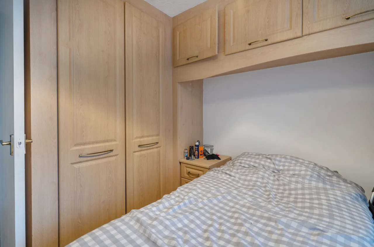 Habershon Drive, Frimley, Camberley, Surrey, GU16 9TW, photo 7