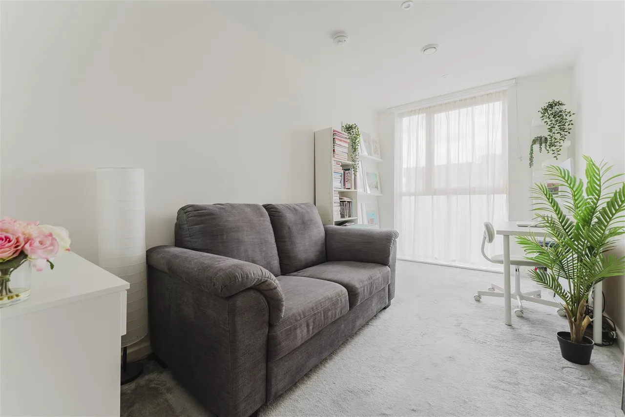 Ipswich Court, Hanwell, photo 12