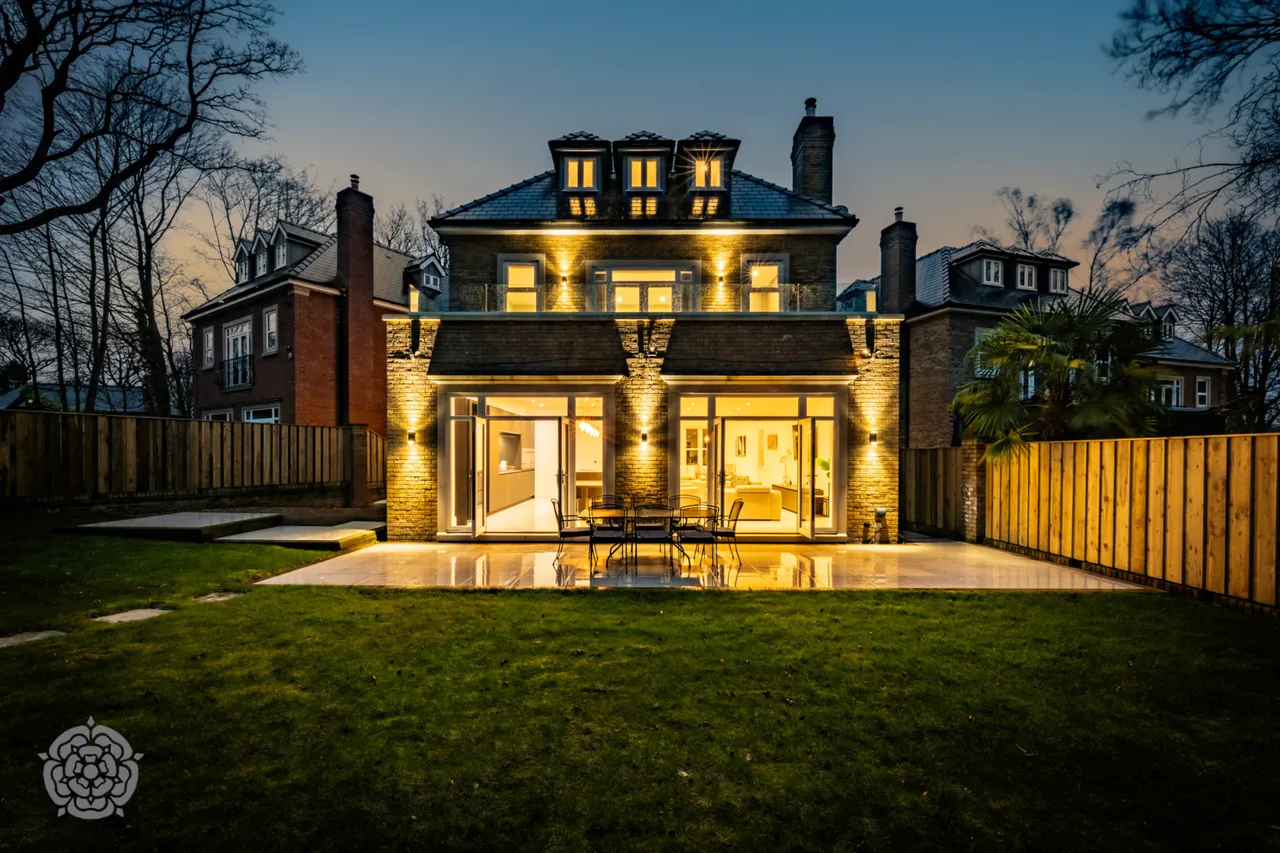 6 bed house for sale — Clarebank Chorley New Road, Bolton, BL1 5AE