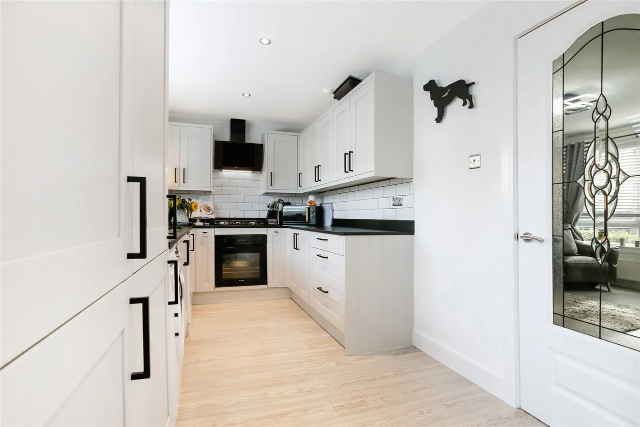 Lanrigg Avenue, Fauldhouse, Bathgate, West Lothian, EH47, photo 6