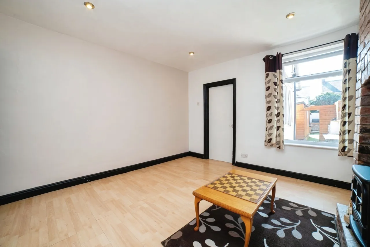 Arundel Drive, Mansfield, Nottinghamshire, NG19, photo 12