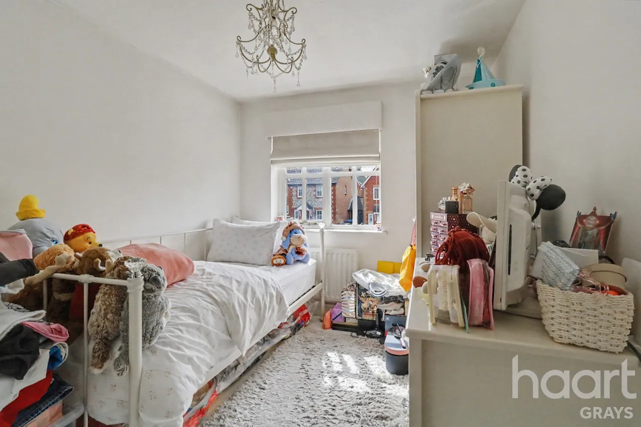 Triumph Close, Grays, RM16, photo 8