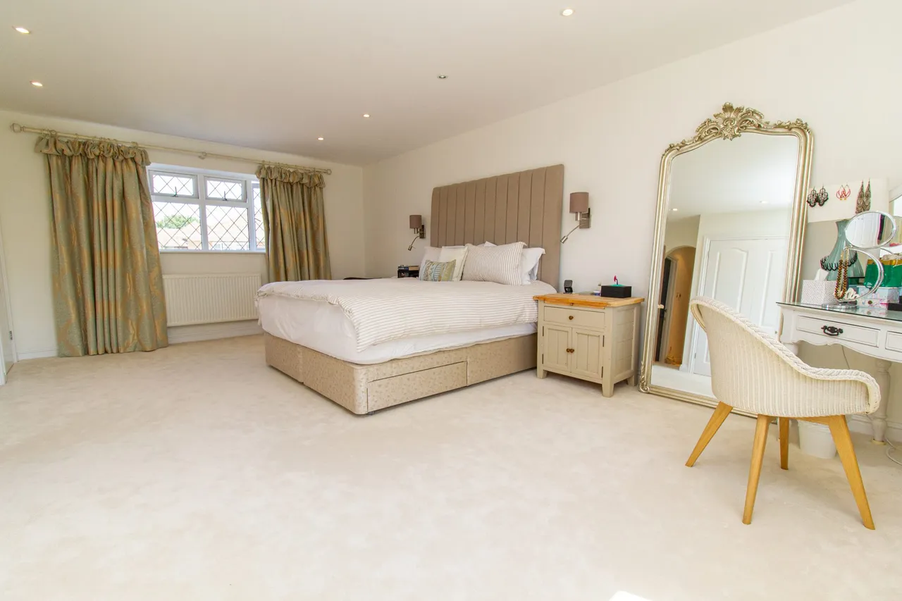 Swan Way, Church Crookham, Fleet, GU51 5TT, photo 14