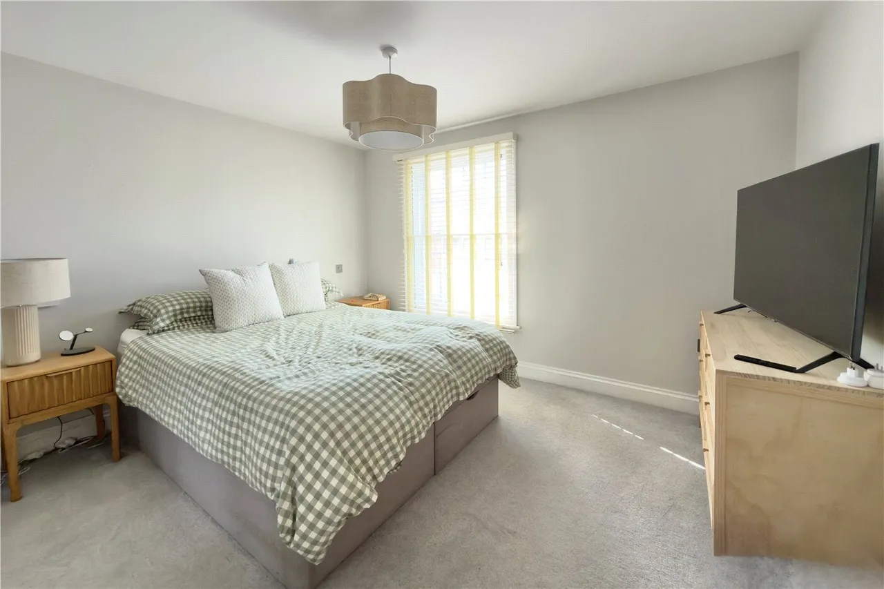 Aylesbury End, Beaconsfield, HP9, photo 7