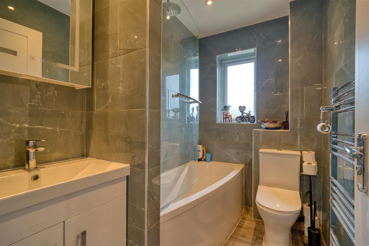 Honeymead Lane, Sturminster Newton, photo 3