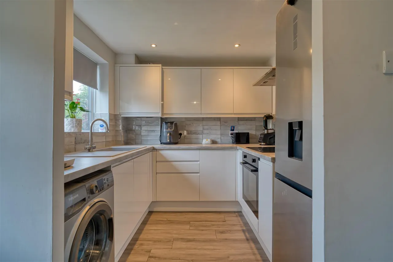 Honeymead Lane, Sturminster Newton, photo 7