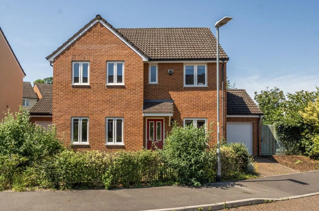 4 bed house for sale, Damask Way, Warminster, BA12
