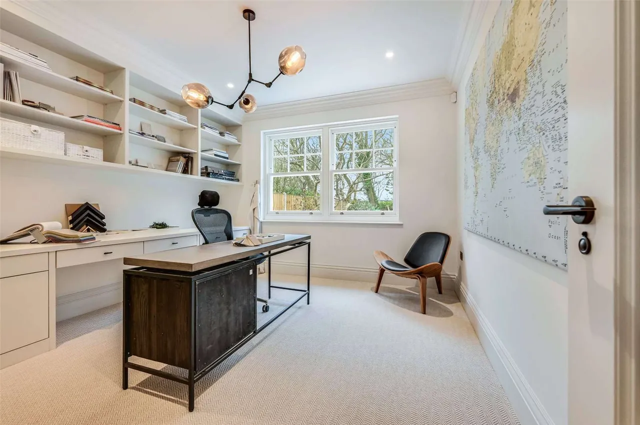 Kilmington Close, Hutton Mount, CM13, photo 20