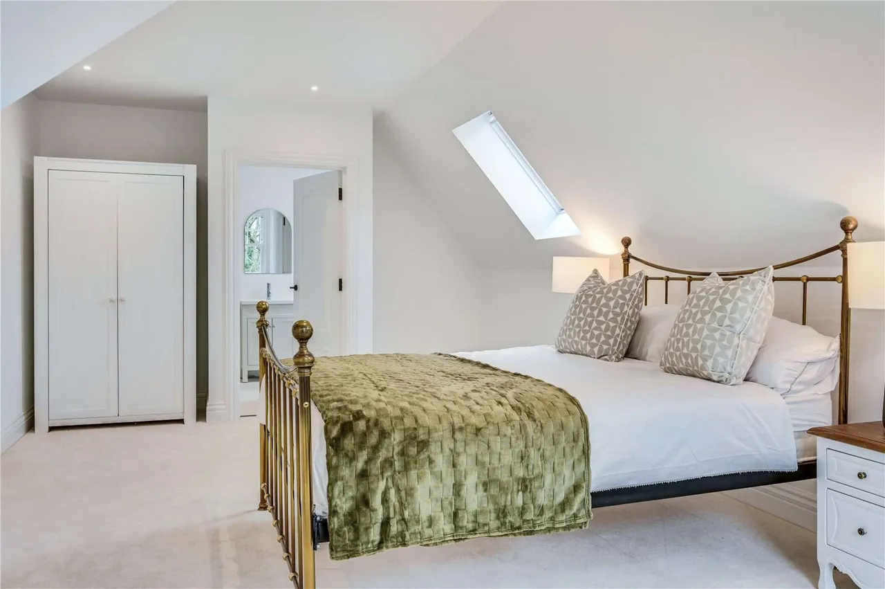 Kilmington Close, Hutton Mount, CM13, photo 36