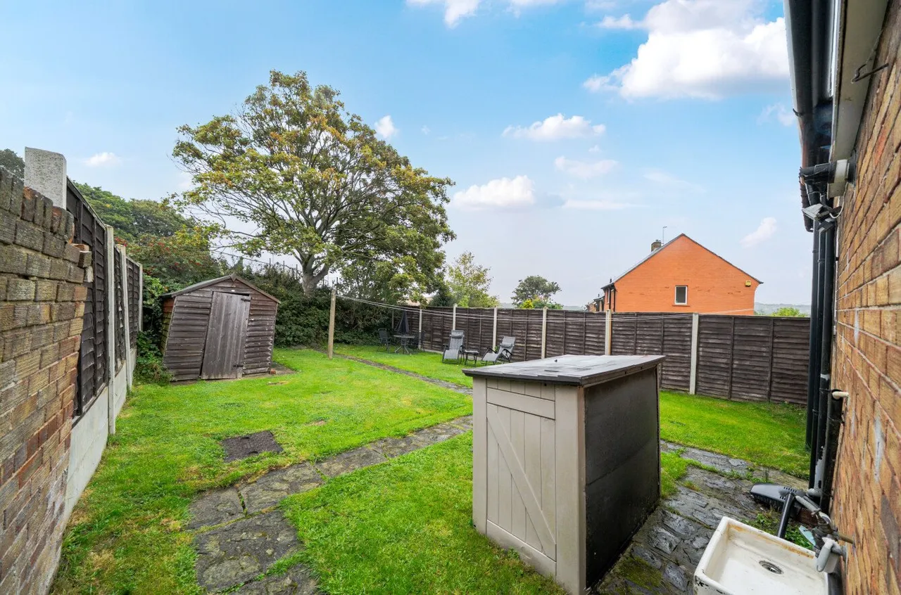 Chaucer Avenue, Pudsey, LS28, photo 9