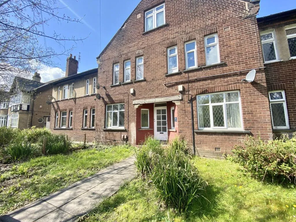 2 bed flat for sale — Sefton Court, Leeds