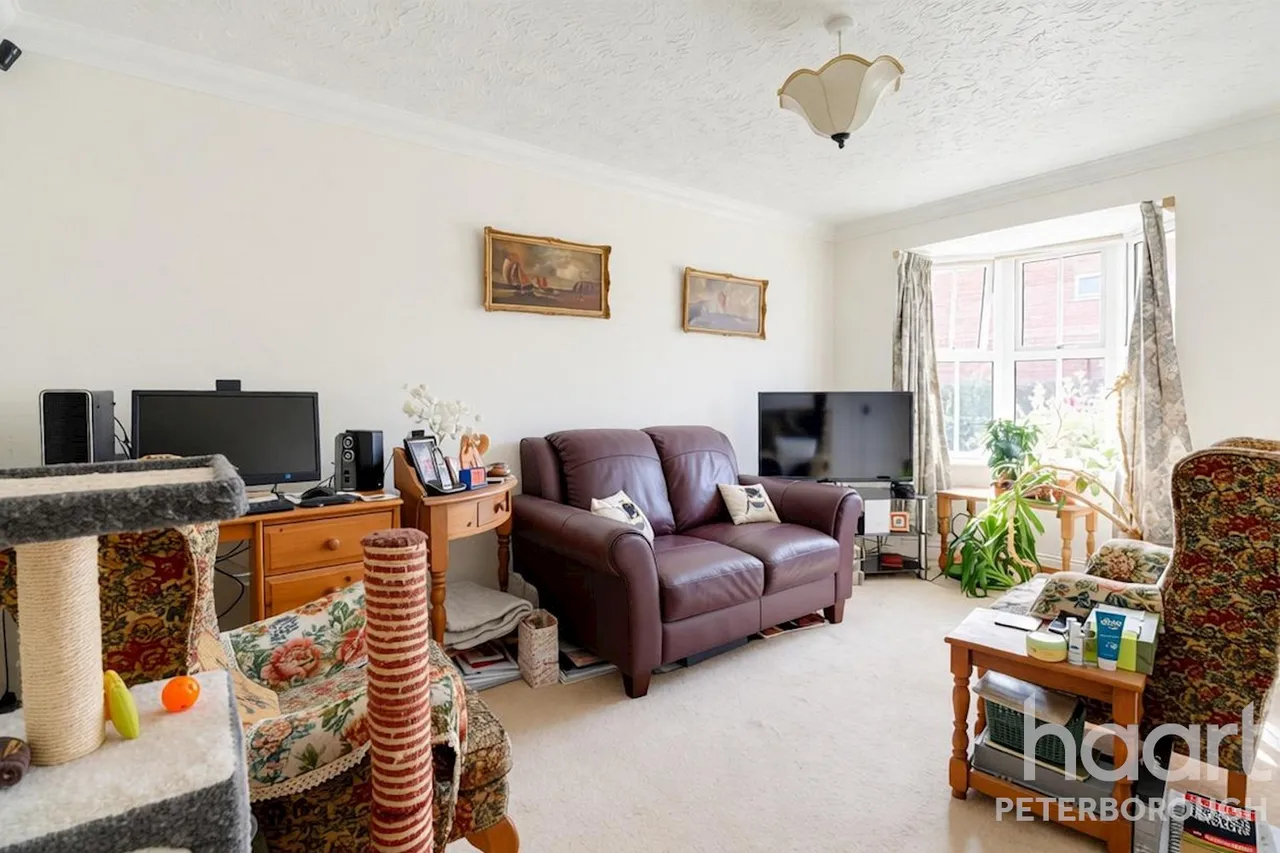 Jasmine Court, Peterborough, PE2, photo 2